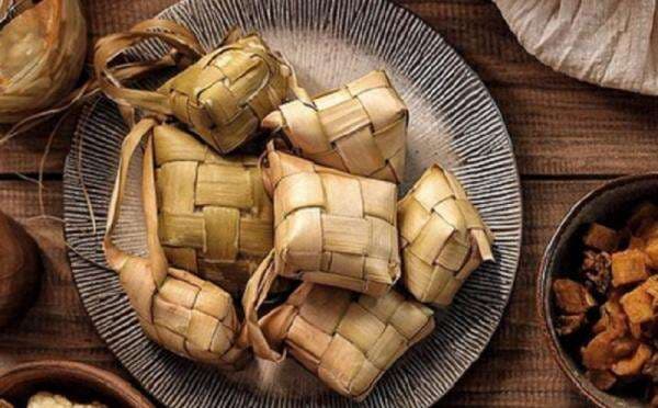 Momen Idul Fitri, Yuk Kenali 4 Jenis Ketupat di Indonesia Momen Idul Fitri, Yuk Kenali 4 Jenis Ketupat di Indonesia