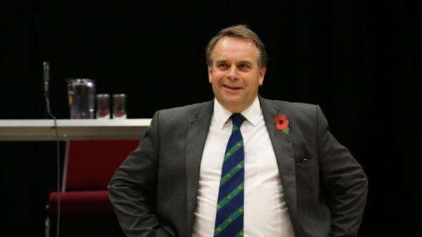 Apa yang Terjadi dengan Politisi Inggris Jika Ketahuan Nonton Film Porno Saat Sidang? Apa yang Terjadi dengan Politisi Inggris Jika Ketahuan Nonton Film Porno Saat Sidang?