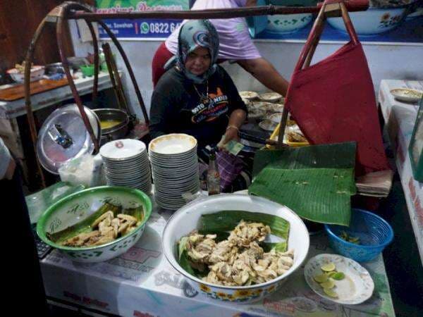 Cuma Soto Ndeso, Warga Rela Antre Berjam-jam! Apa Istimewanya? Cuma Soto Ndeso, Warga Rela Antre Berjam-jam! Apa Istimewanya?