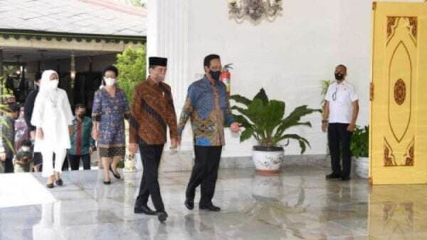 Bukan ke Megawati, Jokowi Pilih Silaturahmi ke Sultan, Rocky Gerung:  Memegang Kekuasaan Riil