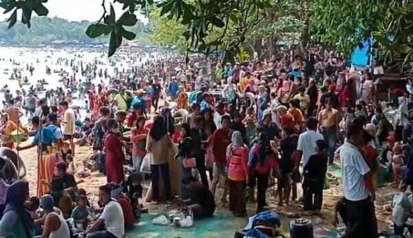 Ratusan Ribu Wisatawan Kunjungi Objek Wisata Terbuka di Banten