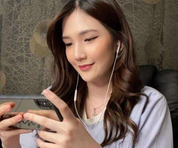 Profil Biodata Christy Chriselle alias Kity, Mantan JKT48 yang Banting Setir ke Dunia Esports Profil Biodata Christy Chriselle alias Kity, Mantan JKT48 yang Banting Setir ke Dunia Esports