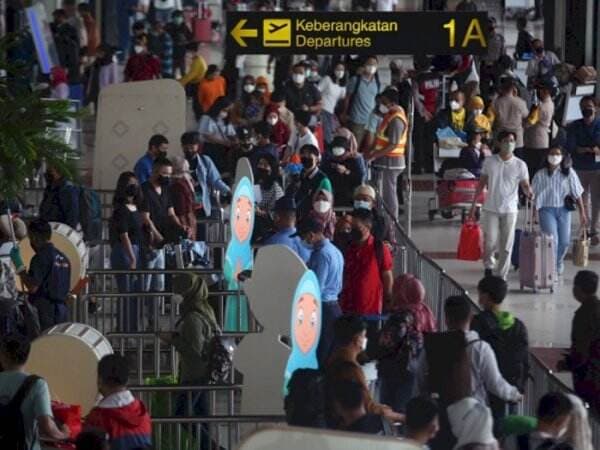 H+3 Lebaran, 131.000 Penumpang Diperkirakan Tiba di Bandara Soetta