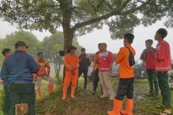 Terjebak Kabut Tebal, Penerbang Paralayang Hilang Kontak di Agam Sumbar, 85 Orang Dikerahkan dalam Pencarian