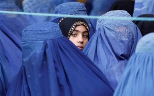 Burqa Kembali ke Afghanistan