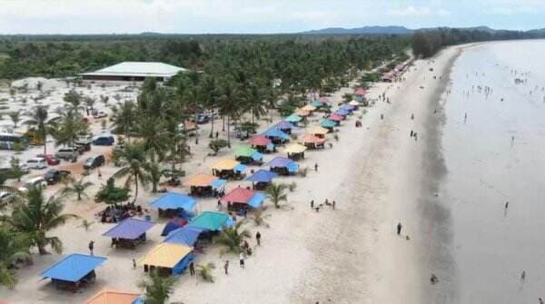 Akhir Libur Lebaran, Pantai di Bangka Ramai Dikunjungi Wisatawan