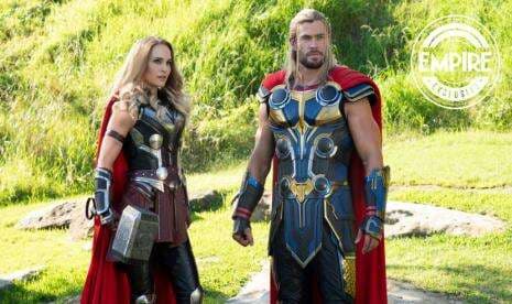 Foto Terbaru Thor: Love and Thunder Tunjukan Kostum Natalie Portman dan Chris Hemsworth