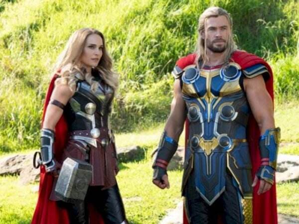 Spoiler Potret Thor dan Jane Foster Bersiap Bertarung di &#039;Thor: Love &amp; Thunder&#039;