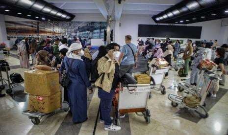 BNPB Pantau Penegakkan Prokes di Bandara Soetta dan Pelabuhan Merak