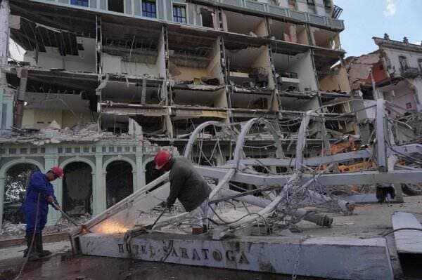 Hotel Bintang Lima Hancur Diguncang Ledakan, Korban Tewas Bertambah Jadi 26 Orang