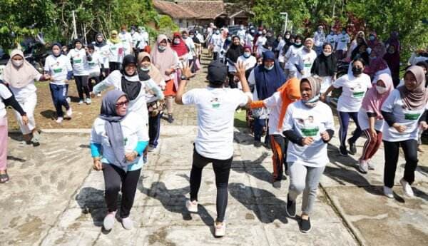 Senam Sehat Teman Sandi Iringi Deklarasi Emak-emak Banten Dukung Sandiaga Uno