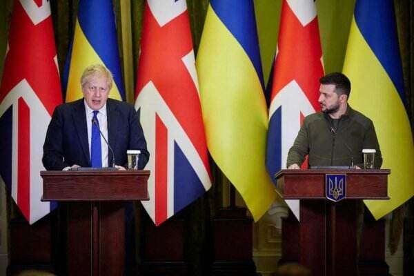 Inggris Siap Gelontorkan Rp 23 Triliun Untuk Dukung Militer Ukraina