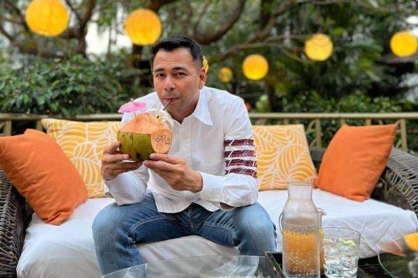 Raffi Ahmad Diet Karena Takut Gemuk: Nanti Nggak Laku Jadi Artis Lagi Raffi Ahmad Diet Karena Takut Gemuk: Nanti Nggak Laku Jadi Artis Lagi