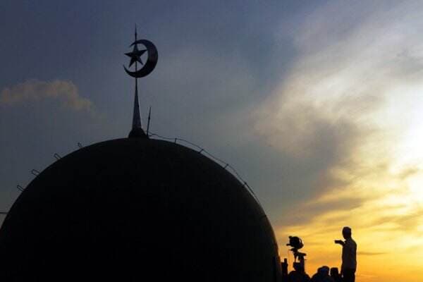 Seleksi Imam Masjid untuk UEA Diperpanjang, Syaratnya Juga Diubah