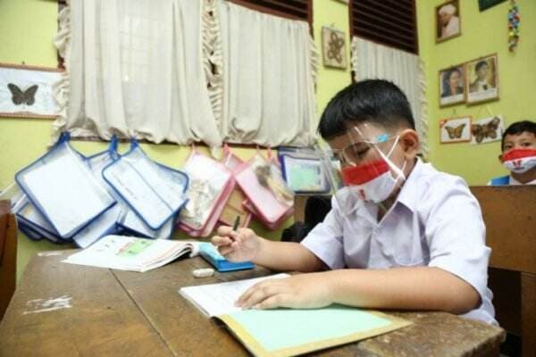 Hari Ini Siswa Sekolah di Riau Tetap Belajar Tatap Muka