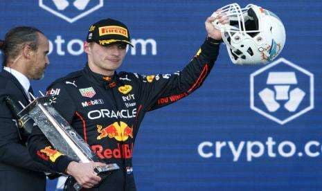 Verstappen Kalahkan Leclerc pada Debut F1 di GP Miami