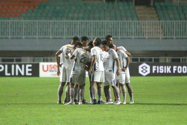Bek PSIM Jogja Obet Choiri Berambisi Antarkan Tim ke Liga 1 Bek PSIM Jogja Obet Choiri Berambisi Antarkan Tim ke Liga 1