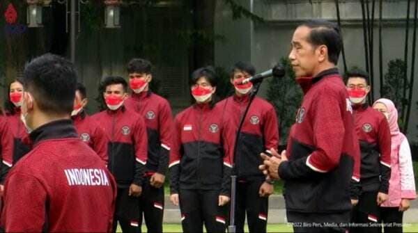 Resmi Dilepas Jokowi, Kontingen Indonesia untuk SEA Games 2021 Langsung Berangkat ke Vietnam