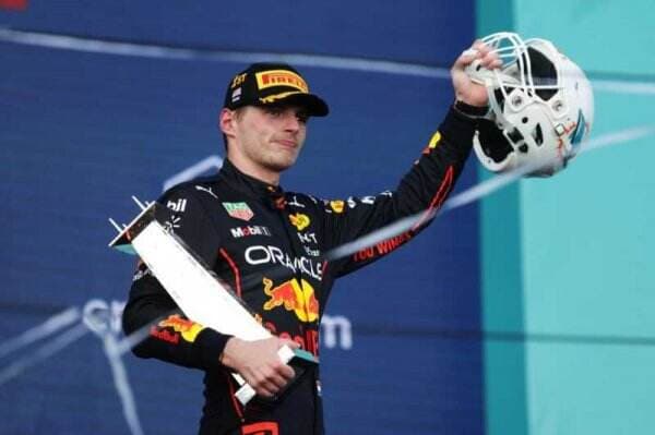 Verstappen Kalahkan Leclerc di Debut Grand Prix Miami