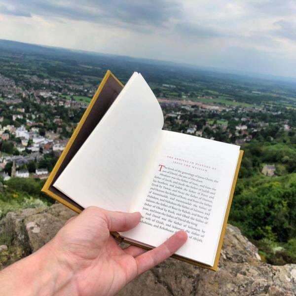 Review Buku Sejarah Dunia yang Disembunyikan Karya Jonathan Black: Kental Sajian Teori Konspirasi Review Buku Sejarah Dunia yang Disembunyikan Karya Jonathan Black: Kental Sajian Teori Konspirasi