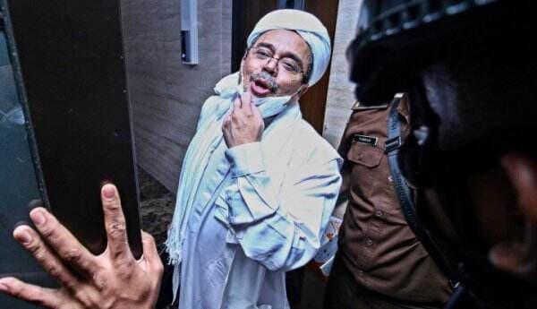 Sebut Habib Rizieq Gak Mau Dikunjungi Politisi, Refly Harun: Dia Kecewa Sama Prabowo