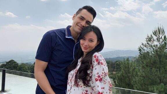 Benar Murtad Gegara Cinta? Asmirandah Ungkap Keinginannya Ibadah di Gereja dan Rasakan Dibaptis: karena Mau Nikah… Benar Murtad Gegara Cinta? Asmirandah Ungkap Keinginannya Ibadah di Gereja dan Rasakan Dibaptis: karena Mau Nikah…