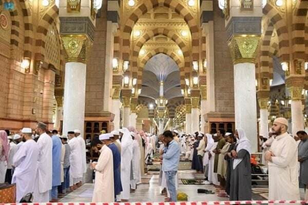 Umrah Dibuka, Lebih dari 1,5 Juta Jamaah Mengunjungi Masjid Nabawi
