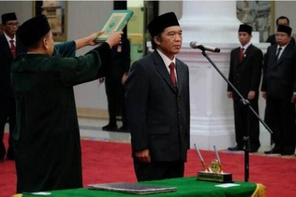Profil Al Muktabar, Pj Gubernur Banten yang Pernah Gugat Wahidin Halim ke PTUN