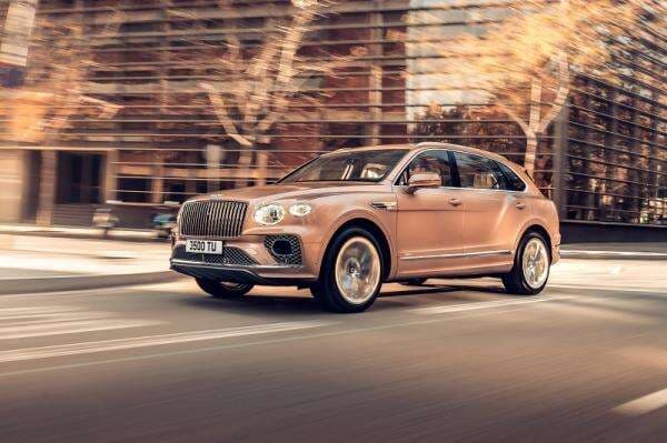 Bentley Bentayga Extended Wheelbase, Tawarkan Ruang Kaki Lebih Lapang Bentley Bentayga Extended Wheelbase, Tawarkan Ruang Kaki Lebih Lapang