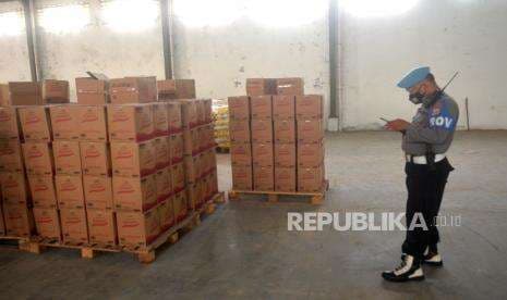 Polisi Gagalkan Ekspor 162.642 Liter Minyak Goreng ke Timor Leste