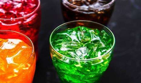 6 Minuman Ini Jangan Dikonsumsi Saat Cuaca Panas, Bisa Picu Dehidrasi