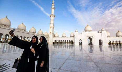459 Ribu Pengunjung Penuhi Masjid Agung Sheikh Zayed Selama Ramadhan