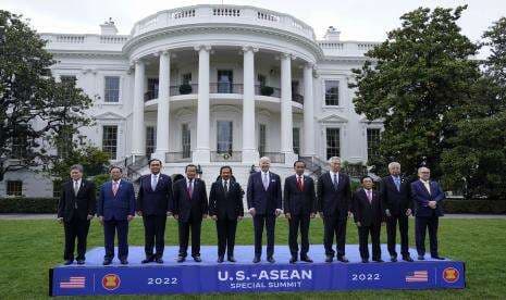 Jokowi Hadiri Jamuan Santap Malam dengan Presiden AS