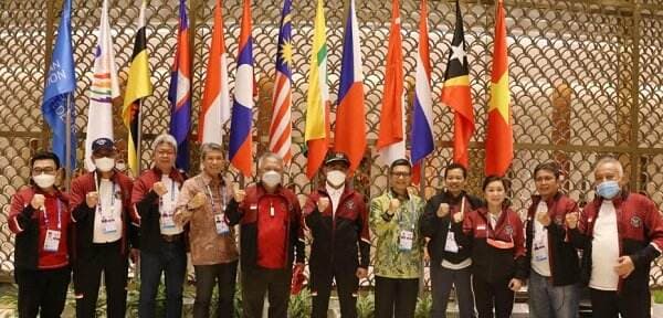 Terbang ke Vietnam, Muhadjir Semangati Langsung Kontingen Indonesia di SEA Games 2021