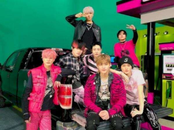 Safe Flight Dreamies! NCT Dream Lakukan Perjalanan ke Jerman untuk Meriahkan KPOP FLEX Safe Flight Dreamies! NCT Dream Lakukan Perjalanan ke Jerman untuk Meriahkan KPOP FLEX