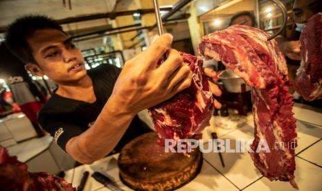 Harga Daging Sapi di Pasar Kramat Jati tak Terpengaruh Wabah PMK