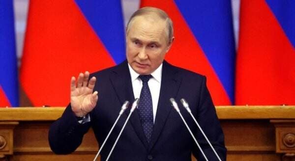 Putin Sebut Sanksi Barat Picu Krisis Ekonomi Global