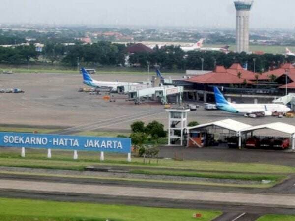 Jelang Waisak, Bandara Soetta Padat Penumpang