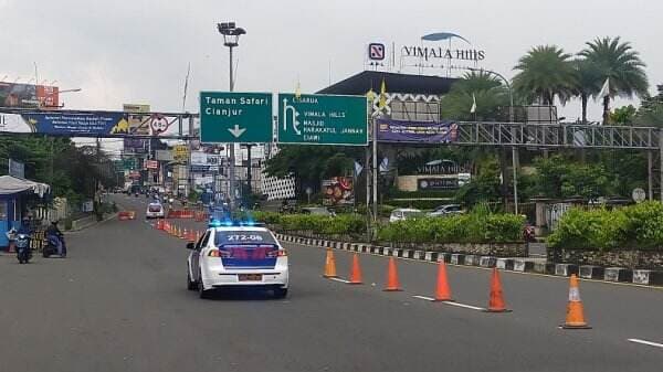 Siang Ini Jalur Puncak One Way ke Arah Jakarta