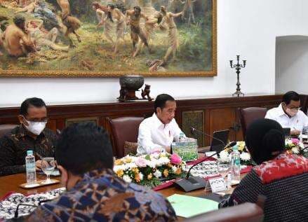 Pulang dari AS, Jokowi Langsung Panggil Para Menteri di Istana Bogor
