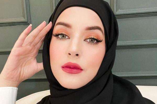 Tasya Farasya Curi Perhatian lewat Hijab dan Makeup Arabian Look, Netizen: Ini Mah Barbie Tasya Farasya Curi Perhatian lewat Hijab dan Makeup Arabian Look, Netizen: Ini Mah Barbie