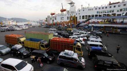 Catatan Kemenhub: Angkutan Logistik via Penyebarangan Melejit Saat Lebaran