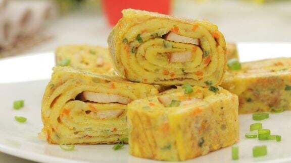 Catat Resep Roll Nasi Telur untuk Si Kecil yang Sulit Makan
