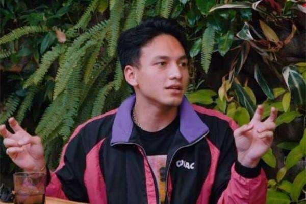 Pamer Foto Ciuman dengan Sesama Jenis, Jefri Nichol Ungkap Alasannya Pamer Foto Ciuman dengan Sesama Jenis, Jefri Nichol Ungkap Alasannya