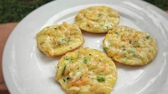 Yummy! Resep Maklor Versi Mewah untuk Si Kecil, Beri Topping Keju Makin Endul Yummy! Resep Maklor Versi Mewah untuk Si Kecil, Beri Topping Keju Makin Endul