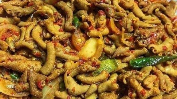 Resep Usus Pedas Masak Kuning, Mudah Dibuat dan Bikin Nagih! Resep Usus Pedas Masak Kuning, Mudah Dibuat dan Bikin Nagih!