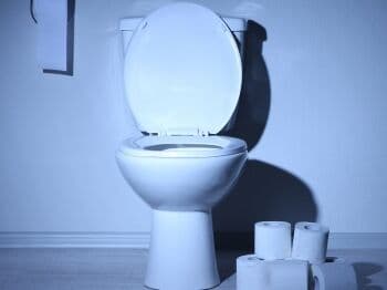 Viral! Truk Sedot WC Buang Limbah Semabarangan di Matraman Viral! Truk Sedot WC Buang Limbah Semabarangan di Matraman