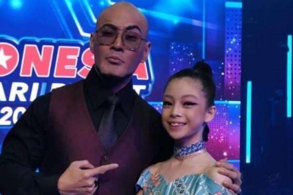 5 Fakta Nada Tarina Putri, Anak Angkat Deddy Corzbuier yang Cantik dan Berbakat 5 Fakta Nada Tarina Putri, Anak Angkat Deddy Corzbuier yang Cantik dan Berbakat