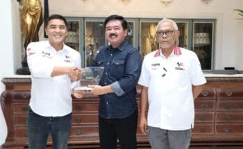 MotoGP Mandalika Sukses, Mantan Panglima TNI Hadi Tjahjanto Terima Penghargaan dari MGPA