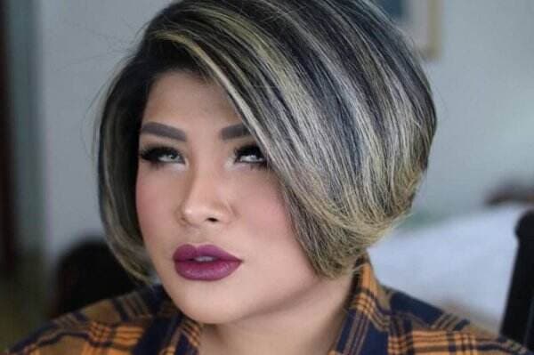 Nania Idol Kembali Menjadi Muslimah Dituntun Gus Miftah, Ngaku Tidak Ada Paksaan: Plong Banget